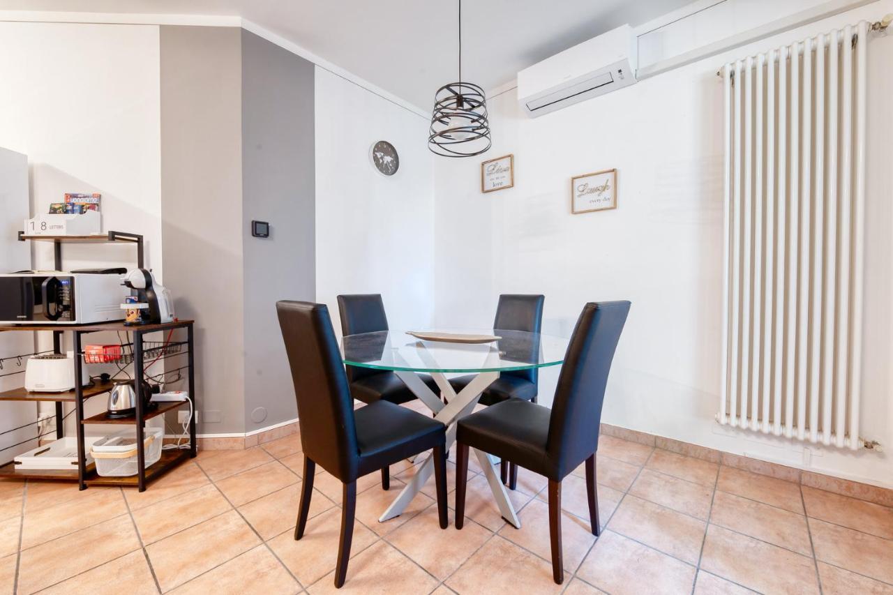 Wolf House - Peschiera Holiday - Jacuzzi Privata Пескьера-дель-Гарда Экстерьер фото