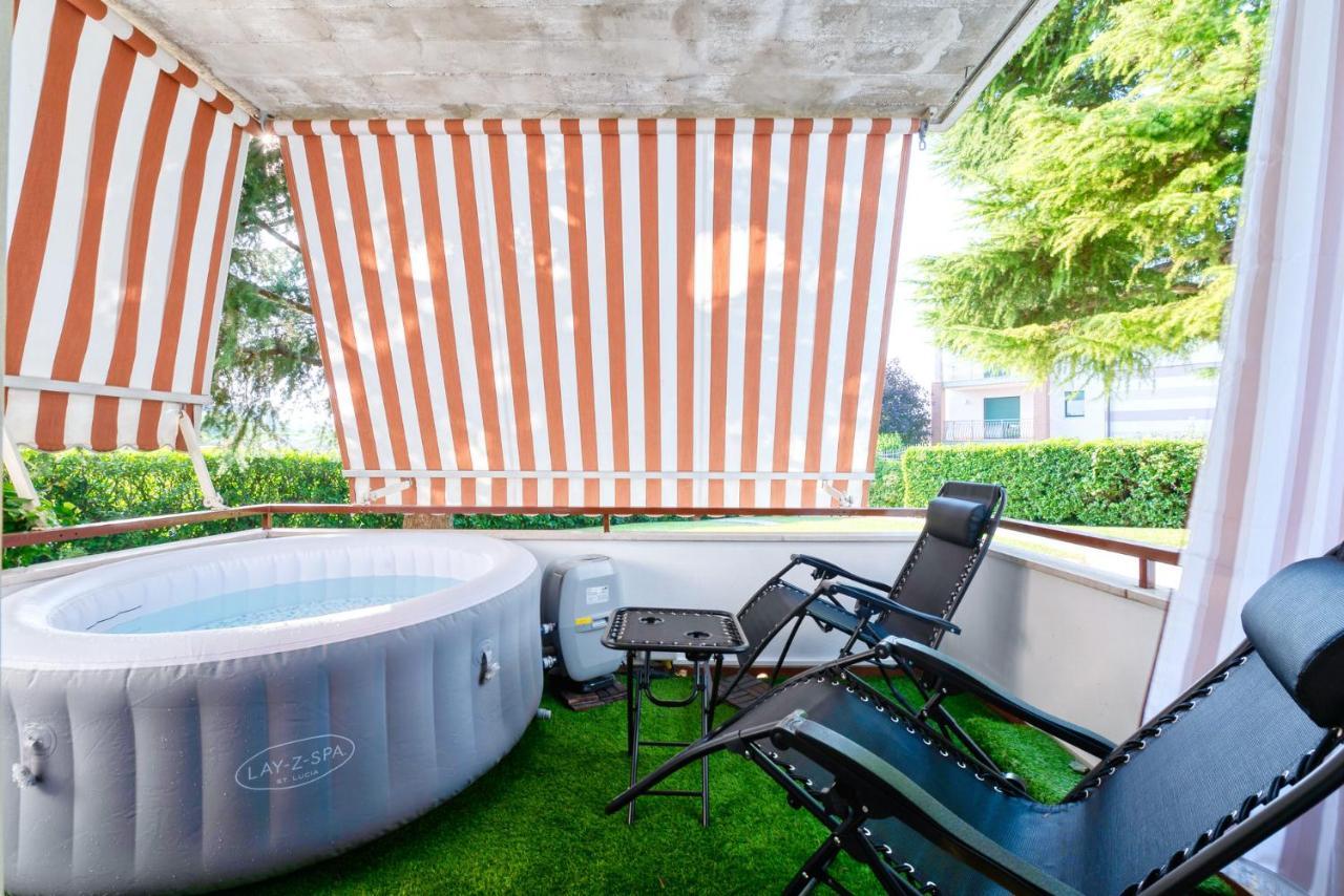 Wolf House - Peschiera Holiday - Jacuzzi Privata Пескьера-дель-Гарда Экстерьер фото