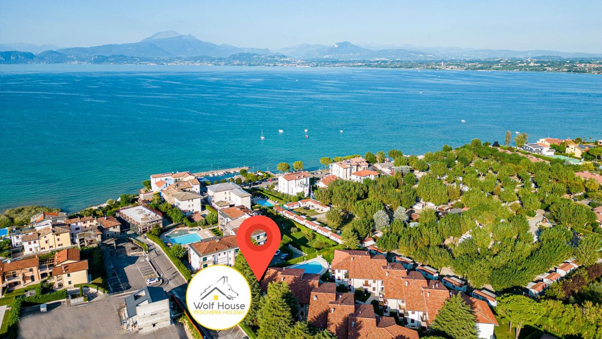 Wolf House - Peschiera Holiday - Jacuzzi Privata Пескьера-дель-Гарда Экстерьер фото